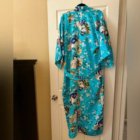 Satiny Geisha/Floral Print Kimono - XL - Picture 6 of 11